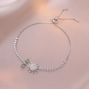 Bracciale regolabile girasole in argento con zirconi bianchi e foglie verdi