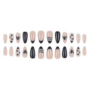 Kit de 24 uñas postizas con mariposa y corazón negro y plateado para manicura