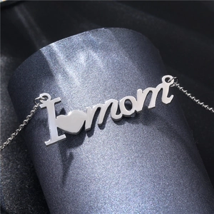 Collier avec pendentif I Heart Mom en argent poli pour cadeau de fête des mères
