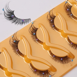 5 pairs of cat-eye false eyelashes with transparent bands and blue-purple pearl accents