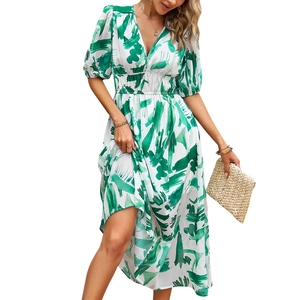 Robe longue décolleté en V à manches bouffantes avec imprimé floral aquarelle vert