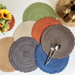 Round Braided Placemats Polyester Cotton-Like Yarn Heat Resistant Washable Scalloped Edge Table Mats For Dining Room Decor