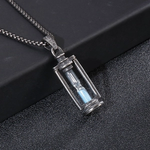 Vintage stainless steel hourglass pendant necklace with blue sand for men's fashion