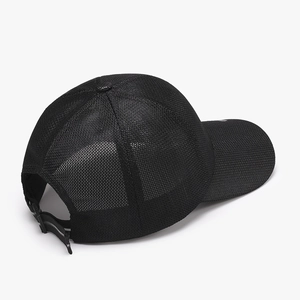 Casquette de baseball en mesh noir respirant avec sangle réglable pour le plein air