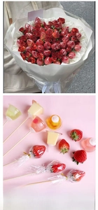Detail of waterproof frosted rose gauze wrapping paper for strawberry fruit bouquets