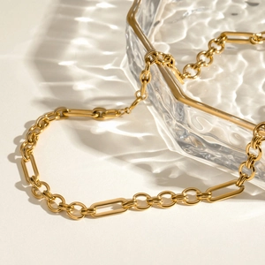 Collier chaîne 3:1 fait main en acier inoxydable plaqué or 18k sur verre texturé