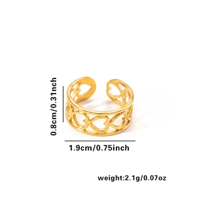 Detail shot of golden heart open ring showing 0.8cm height and 2.1g weight dimensions