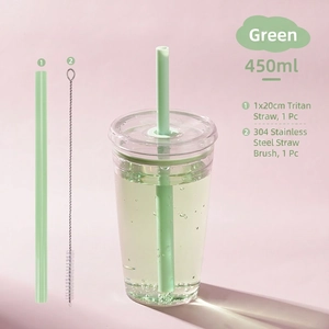 Detail of 450ml green Tritan straw cup with cleaning brush and 20cm reusable straw