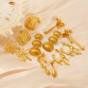Elegant gold pleated stainless steel earrings set with shell and liquid metal designs