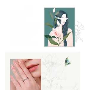 Detail of s925 silver leaf ring featuring micro-pave zircons on a model's finger
