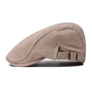 Men's vintage khaki flat cap in breathable cotton with adjustable brass metal buckle