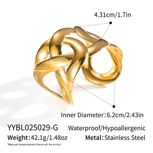 Detailed dimensions of 18K gold plated hollow cuff bracelet showing 4.31cm width