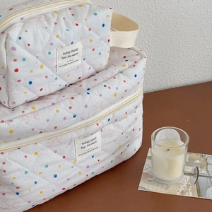 Pink polka dot quilted cotton makeup bag set with cute bow patterns and zipper