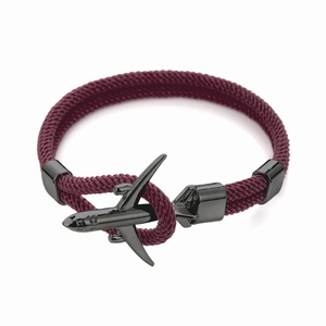 Bracciale da uomo bordeaux in corda intrecciata con chiusura aereo in metallo nero