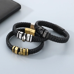 Tre bracciali da uomo in pelle intrecciata con chiusura magnetica in acciaio inossidabile