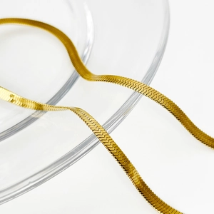 Minimalist 18k gold plated herringbone snake chain necklace for women fashion jewelry