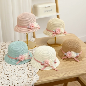 Ensemble de chapeaux de paille pour filles avec fleurs et rubans en diverses couleurs