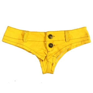 Détail du short en jean jaune vif à taille basse avec double boutonnage métallique