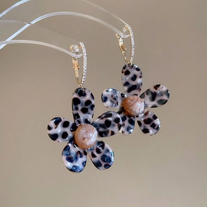 Elegant 18K gold plated leopard print flower earrings with sparkling rhinestone hooks