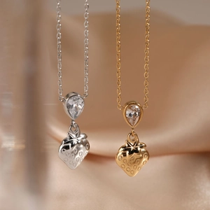 Stainless Steel Strawberry Pendant Necklace With Teardrop Zircon Waterdrop Fruit Charm Fashion Jewelry For Women