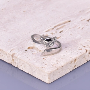 Silver S925 fox open ring for women with minimalist animal design on travertine stone