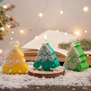Christmas Scented Candle Gingerbread Man And Tree Shape Paraffin Wax Aromatherapy Holiday Home Decor Gift