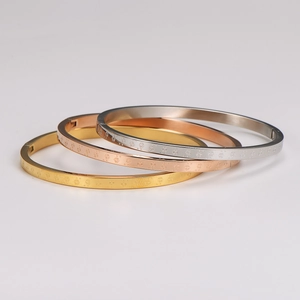 Lot de 3 bracelets en acier inoxydable avec flocons en or, argent et or rose
