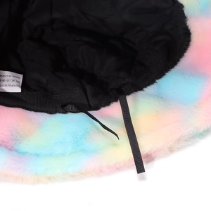Bob en fausse fourrure arc-en-ciel avec peluche chaude et doublure intérieure matelassée