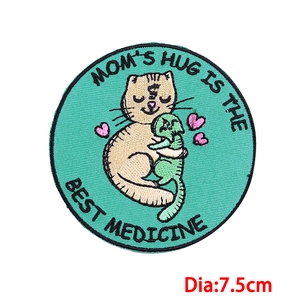 Round cat embroidery patch with Mom's Hug Is The Best Medicine text, 7.5cm size