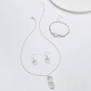Exquisite cat-shaped opal jewelry set including silver necklace bracelet and earrings