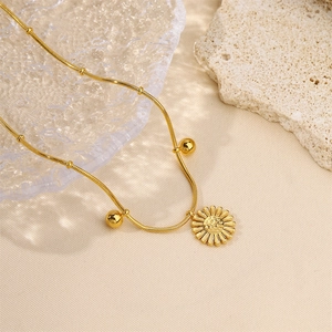 Sunflower Bracelet Stainless Steel 18K Gold Plated Daisy Flower Bead Adjustable Chain Minimalist Jewelry For Women