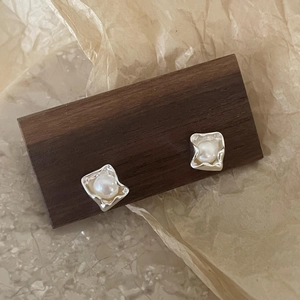 Irregular Geometric Square Stud Earrings With 925 Sterling Silver Earring Post And Artificial Pearl Minimalist For Women