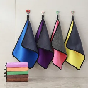 Thickened microfiber coral fleece car towels with hanging loops and absorbent texture