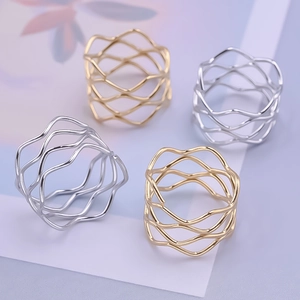 Classic 18K gold and silver plated wavy ring with hollow multilayered circular design