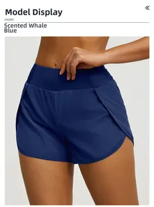 Détail du short de sport bleu baleine à taille haute avec ourlet fendu pour le fitness