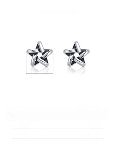 Dimensioni dettagliate degli orecchini a stella in argento 925 con larghezza di 8mm