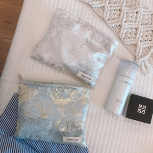 Elegant Rose Jacquard Cosmetic Bag Golden Thread Makeup Organizer Zipper Travel Pouch Floral Design Vintage Style Women