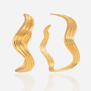 Modern 18K Gold Plated Stainless Steel Wave Hoop Earrings Irregular Geometric Textured C Shaped Earrings For Women Jewelry