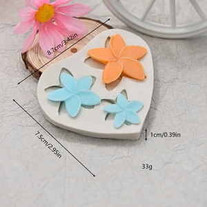 Heart-shaped silicone mold for three-flower fondant and resin crafts with measurements