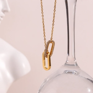 Fashionable gold-plated stainless steel double ring necklace with sparkling heart pavé crystals