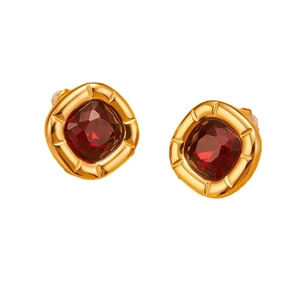 Vintage style 18K gold-plated square stud earrings with ruby-red center gemstone