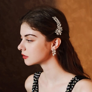 Elegant irregular crystal leaf hair clip and earrings set in silver metal for women