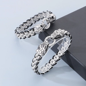 Bracelet punk pour hommes en cuir tressé avec fermoir tête de mort et de dragon