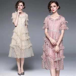Robe Longue Brodée En Dentelle À Volants Taille Haute Mesh Manches Courtes Style Français Élégant Pour Femmes