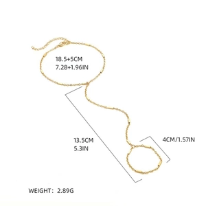 Specifiche dettagliate delle dimensioni per bracciale ad anello dorato con cuore in zircone