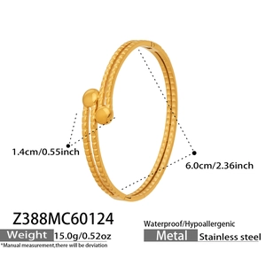 Spécifications d'un bracelet en acier doré de 1,4 cm de large avec motif gaufré