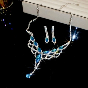 Parure de bijoux élégante en argent avec pierres marquises bleues et cristaux