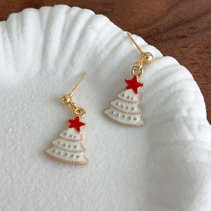 Cartoon Christmas tree stud earrings with white enamel and gold dots for women