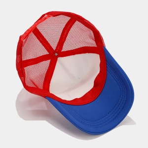 Rot-weiß-blaue Mesh Trucker Cap mit US-Flaggenfarben für den Sommer Sonnenschutz