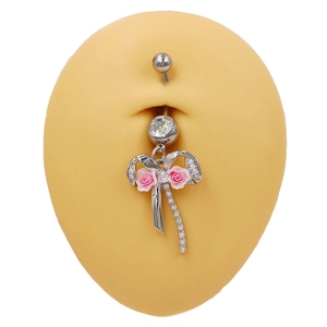 Piercing de nombril argenté avec roses roses et pendentif papillon étincelant
